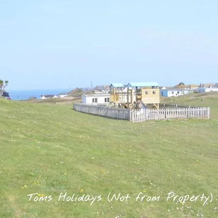 E23 Porthpean, Riviere Towans Holiday home *